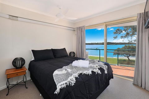 PICNIC7- PICTURE PERFECT PICNIC POINT - Tourism Cairns 2