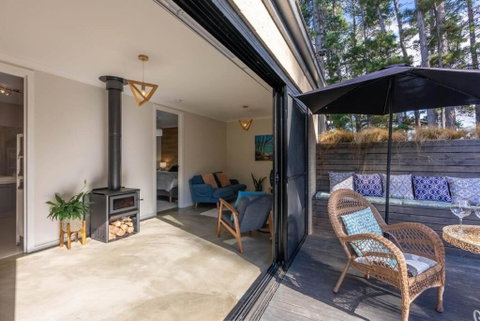 Pine Beach Guest House In The Heart Of Balnarring - Tourism Cairns 1