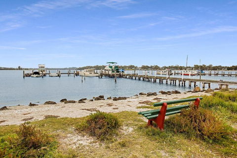 Plymouth - Tourism Cairns 2