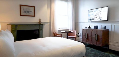 Portarlington Grand Hotel - Tourism Cairns 2