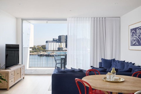 Portside On Honeysuckle - Tourism Cairns 0