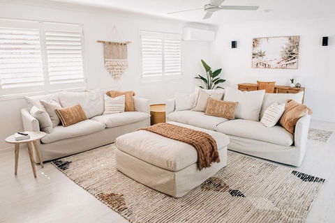 Prime Location With Pool - Walk To Coolum Beach - Tourism Cairns 1