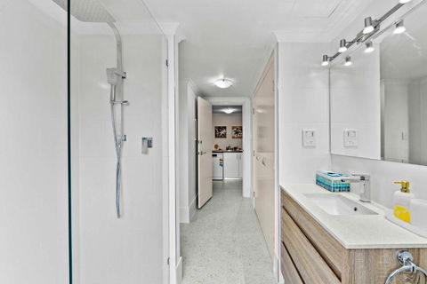Prime Perth Apartment - Tourism Cairns 2