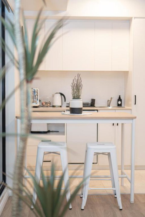 PRIME SPOT: Modern Studio+Balcony Darling Harbour - Tourism Cairns 1