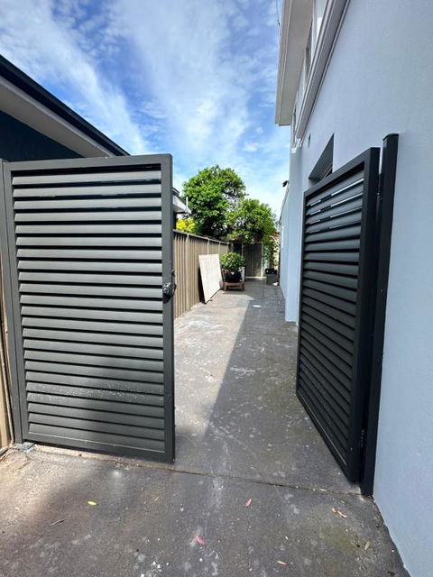 Private, Local Living Studio In Mascot, Airport - Tourism Cairns 3