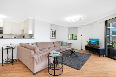Pyrmont 2 Bed Apartment - Prime Location W Parking - Tourism Cairns 0
