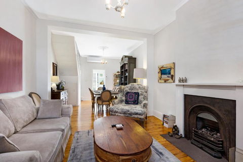 Pyrmont Self-Contained Terrace House (64 BUL) - Tourism Cairns 1