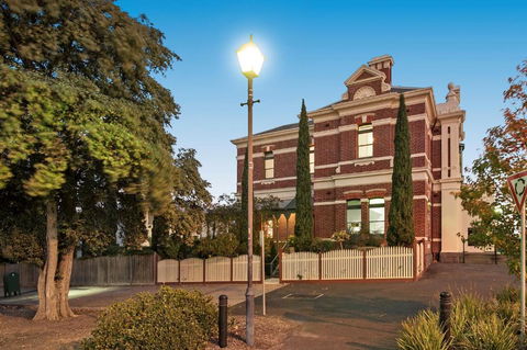QPO QUEENSCLIFF - Tourism Cairns 2