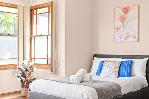Quadruple Room W Ensuite In Gordon Near Train & Bus - Tourism Cairns 1
