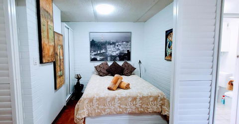Quaint & Tranquil Subiaco 1 Bedroom Apartment - Tourism Cairns 1