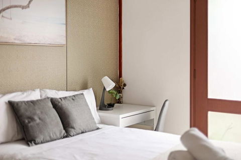 Quaint Double Room - Private Spot At Milperra - Shared Bathroom - Tourism Cairns 1