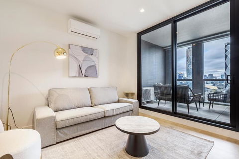 Quaint Stylish Hideout In Trendy South Melbourne - Tourism Cairns 0