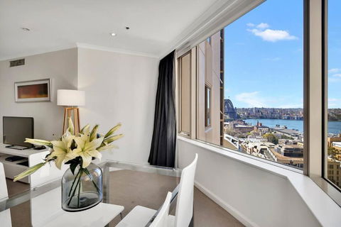 Quality Apartment In The Rocks GLO1203 - Tourism Cairns 0