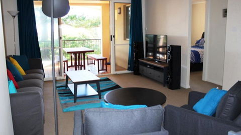 Quality Aquarius Apartment On The Beach! - Tourism Cairns 1