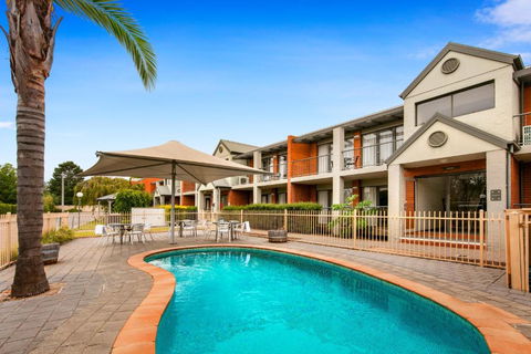 Quest Bendigo - Tourism Cairns 0