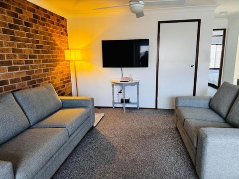 Quiet, 2bdrm Retreat In Tamworth - Tourism Cairns 0