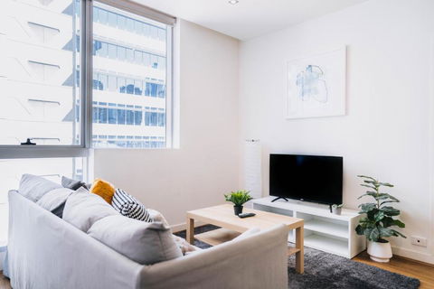 QV Urban SkyPool Residence - Tourism Cairns 3