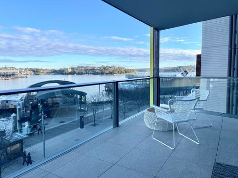RARE Luxury Waterfront Living - Tourism Cairns 1