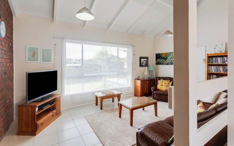 Ratties Residence 6 Carnegie St Port Ellliot - No Linen Included - Tourism Cairns 1