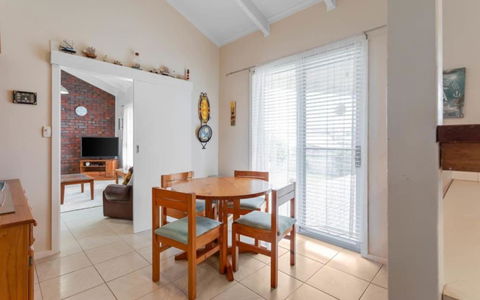 Ratties Residence 6 Carnegie St Port Ellliot - No Linen Included - Tourism Cairns 3