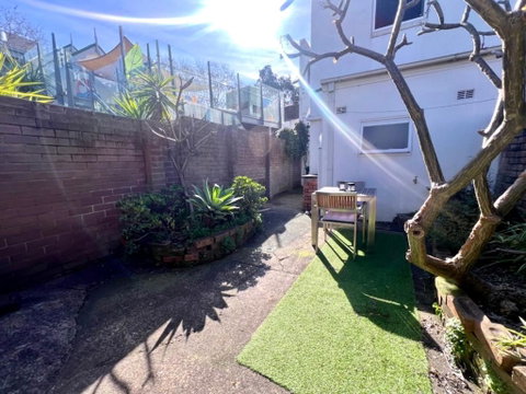 Rear Garden Suite - Tourism Cairns 2