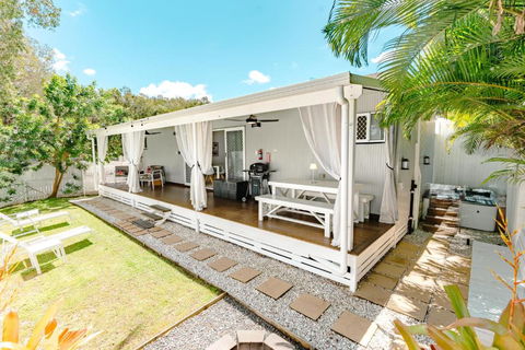 Private Outdoor Spa, Fire Pit, Cinema Room - THE COTTAGE COOLUM BEACH - Tourism Cairns 1