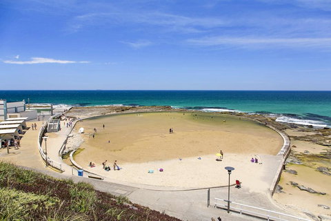 Astra Apartments Newcastle - Tourism Cairns 2