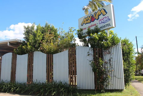 Asylum Cairns Hostel - Tourism Cairns 3
