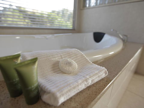 At The Gap Holiday Home - Tourism Cairns 1