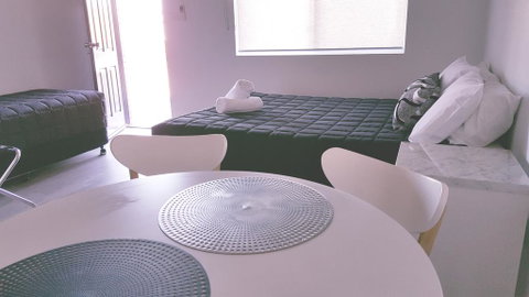 AZA Motel - Tourism Cairns 2