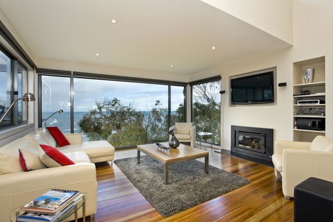 Azure - Tourism Cairns 0