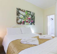 B5 Close to Nedlands Cafes Swan River SCGH  UWA - Tourism Cairns