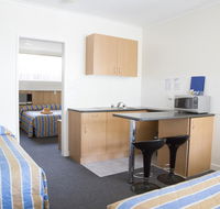 Bamboo Motor Inn - Tourism Cairns