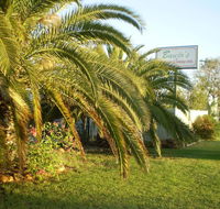 Banjos Overnight And Holiday Units - Tourism Cairns