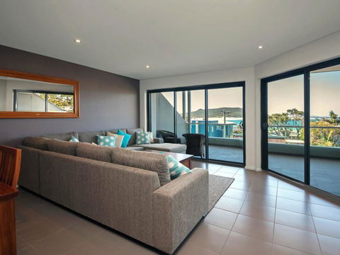 Barefoot Bliss @ Fingal Bay - Tourism Cairns 0