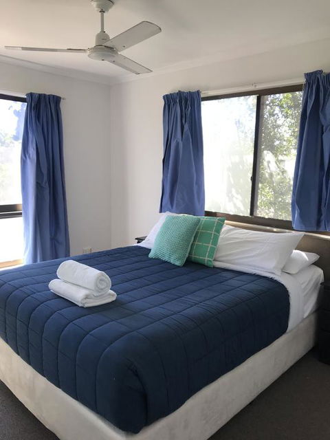 Bargara Beach Motor Inn - Tourism Cairns 1