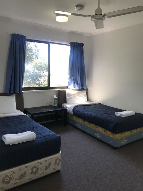 Bargara Beach Motor Inn - Tourism Cairns 2