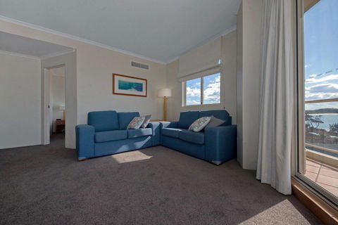 Barrington, 707/35-45 Shoal Bay Road - Tourism Cairns 1