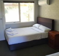 Bateau Bay Hotel - Tourism Cairns