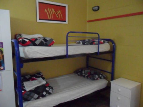 Bateman Bay Holiday Park & Batemans Bay YHA - Tourism Cairns 3
