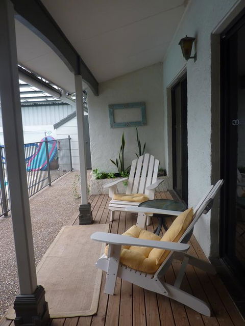 Batemans Bay Manor - Bed And Breakfast - Tourism Cairns 1