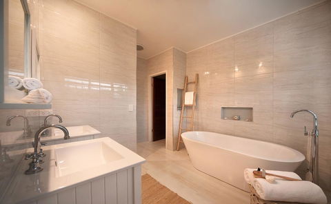 Bathers Across The Bay From Port Douglas - Tourism Cairns 2