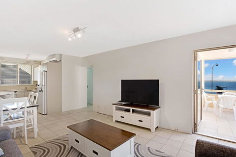 Bay Village, Unit 14/ 47 Shoal Bay Road - Tourism Cairns 1