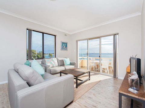 Bay Village, Unit 6/47 Shoal Bay Road - Tourism Cairns 0