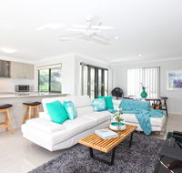 Beach Breeze Holiday House - Tourism Cairns