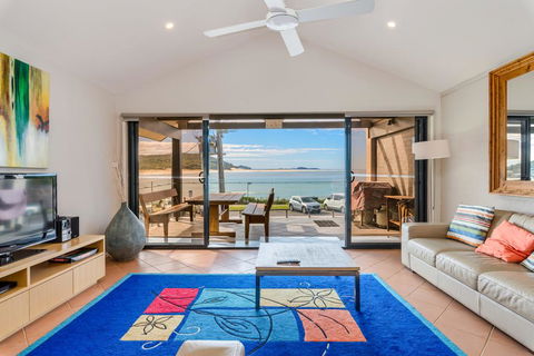 Beach Duplex 72b Marine Dr - Fingal Bay - Tourism Cairns 3