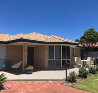 Beach House by the bay - Tourism Cairns