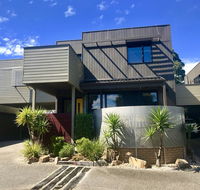 Beach Retreat Townhouse - Tourism Cairns