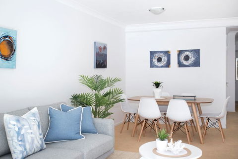 Beach Side Holiday Apartment - Tourism Cairns 3