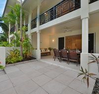 Beach Villa - 4 Plantation House